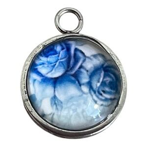 NEW Blue & White Floral Design Pendant Charm